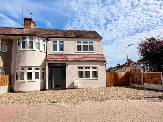 House for rent in St Paul's Cray, Greater London