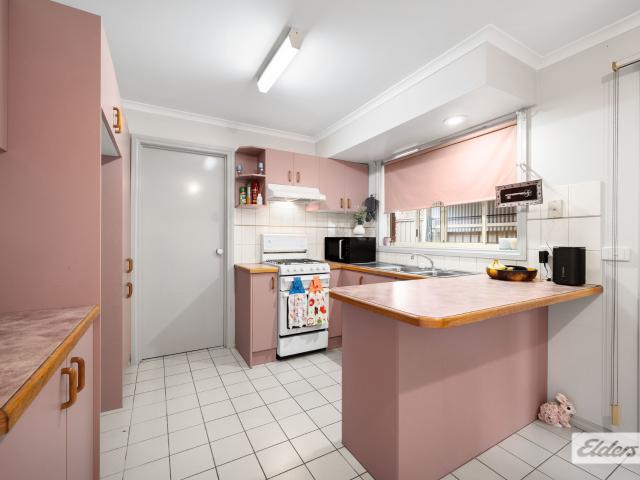 Townhouse for sale in Lavington, New South Wales