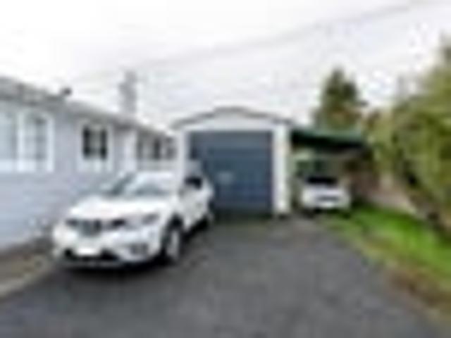 House for sale in Melville