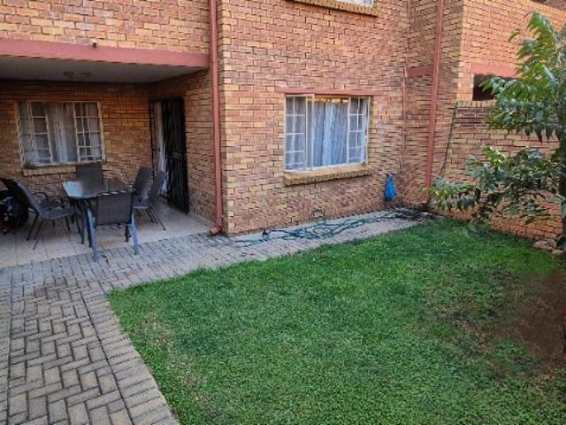 Apartment for rent in Tshwane Ward 101, City of Tshwane Metropolitan Municipality