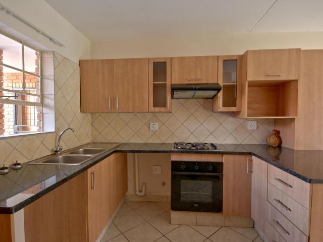 Apartment for rent in Elarduspark, Pretoria