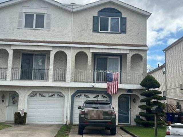 House for sale in Arverne, New York