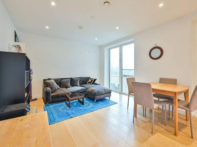 Apartment for rent in Elephant and Castle, Greater London