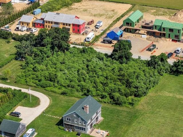 Land for sale in Wainscott