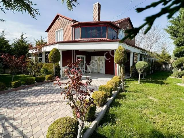 Niğde içerisinde satılık Villa