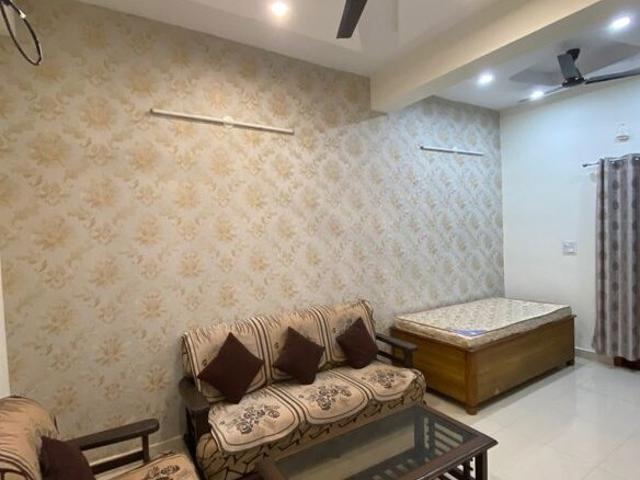 Flat for rent in Zirakpur, Punjab