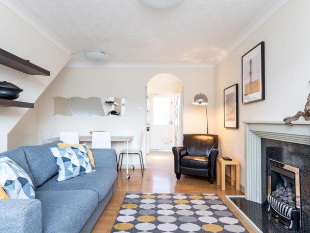 Townhouse for rent in High Field, York