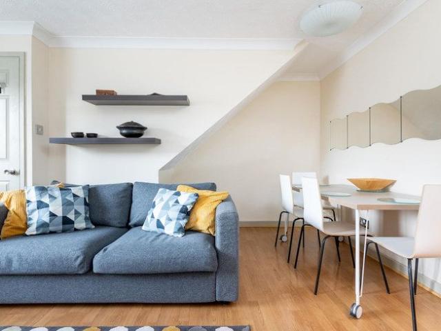 Townhouse for rent in High Field, York