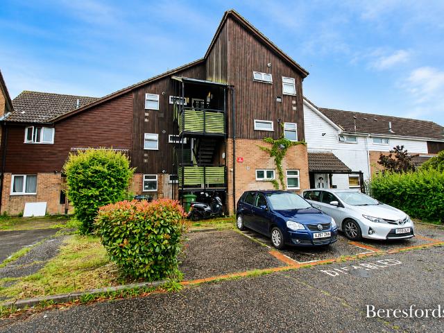 Studio for rent in Bowers Gifford, Essex