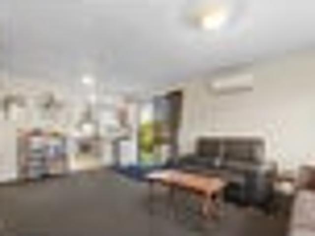 House for sale in Chaslands, Canterbury