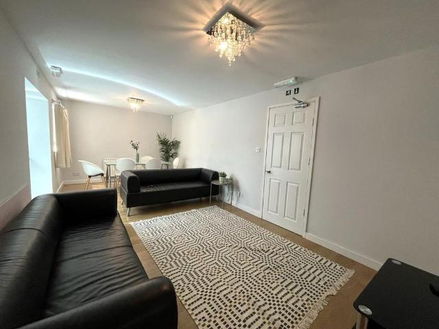 House for rent in Wollaton Park, Haddon