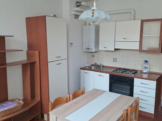 Appartamento in affitto a Tresinaro - Secchia, Re