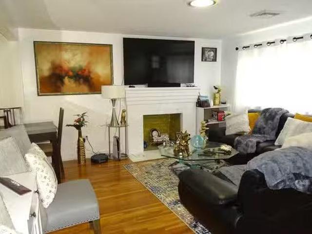 Apartment for rent in Randolph, Massachusetts