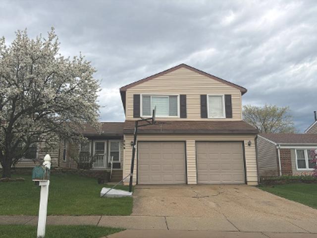 House for sale in Glendale Heights, Illinois
