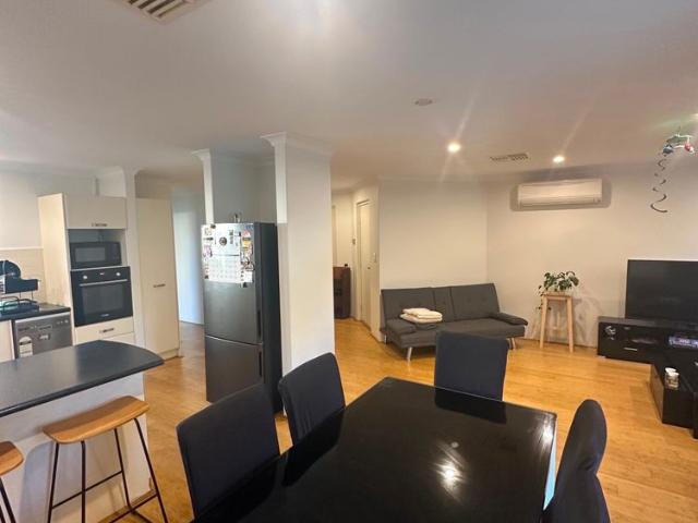 Room for rent in Stirling, Western Australia