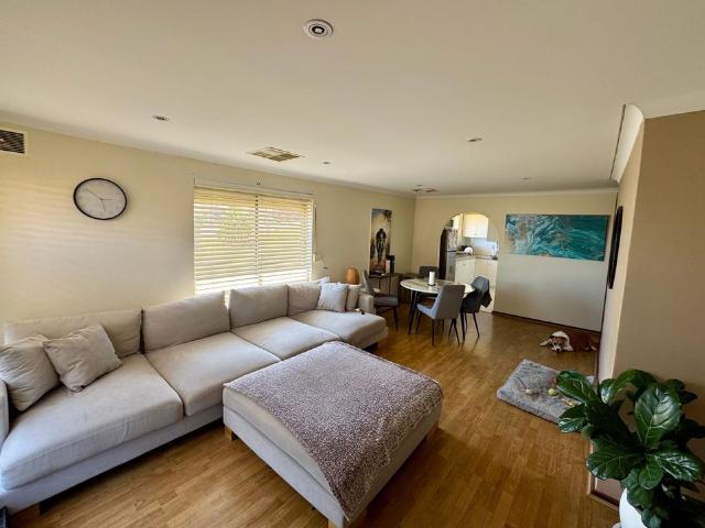 Room for rent in Stirling, Western Australia