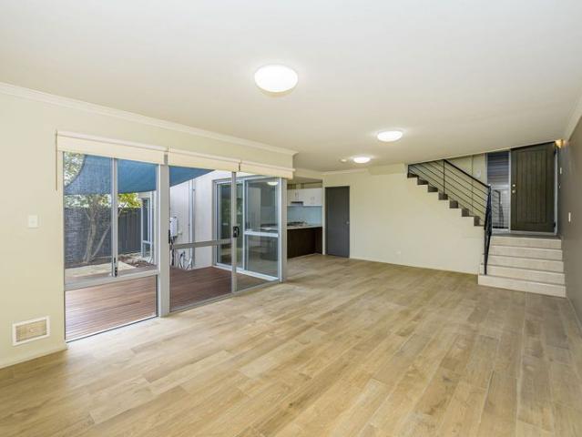 Townhouse for rent in Stirling, Western Australia