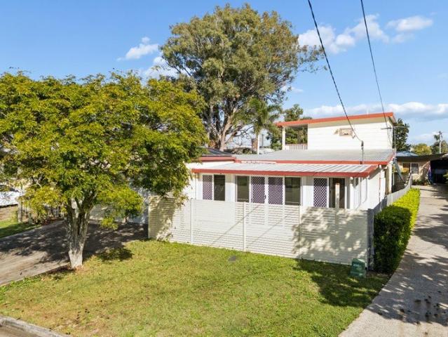 House for sale in Scarborough, Greater Brisbane