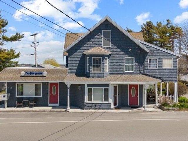 House for sale in Scarborough, Maine
