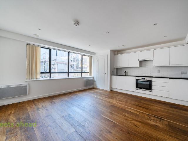 Apartment for rent in London Borough of Croydon, Shirley