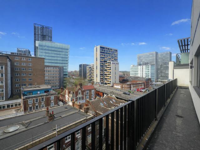 Apartment for rent in London Borough of Croydon, Greater London