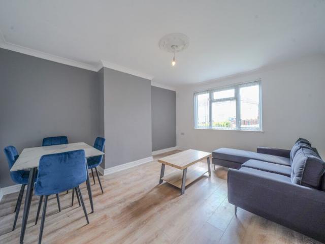 House for rent in Norris Green, Calderstones