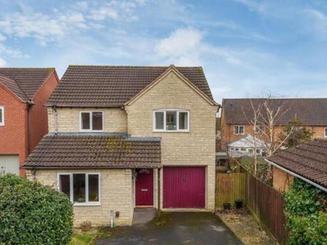 House for sale in Swindon