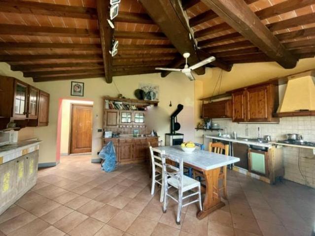 Villa Indipendente in vendita a Scarperia e San Piero, Toscana