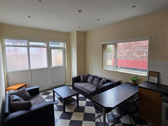 House for rent in Georgia, Greater Manchester
