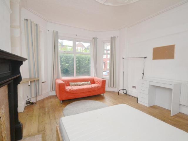 House for rent in Victoria Park, Manchester