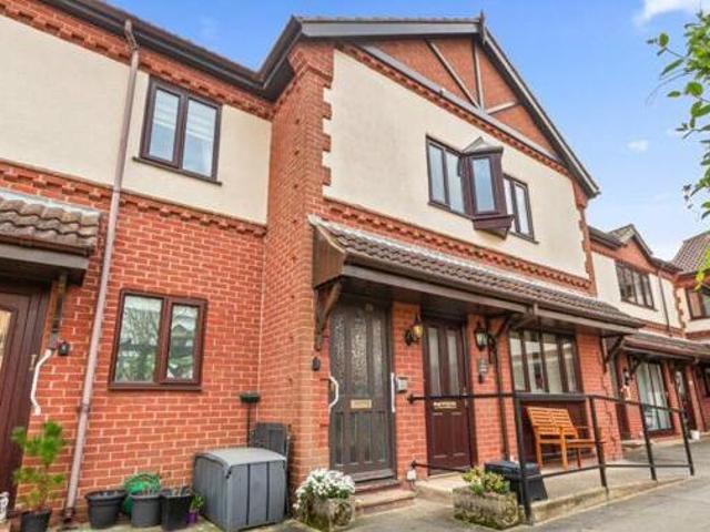 House for sale in Grimsby, North East Lincolnshire