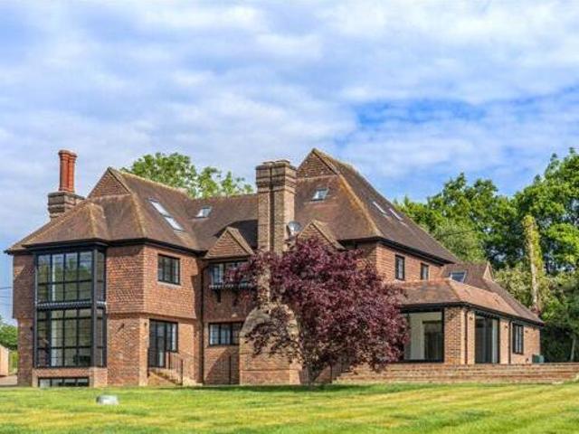House for sale in Perryfields, West Sussex