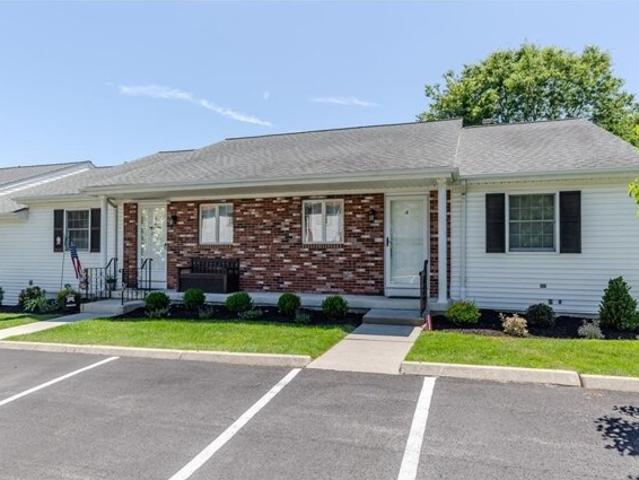 Condo for sale in Johnston, Rhode Island