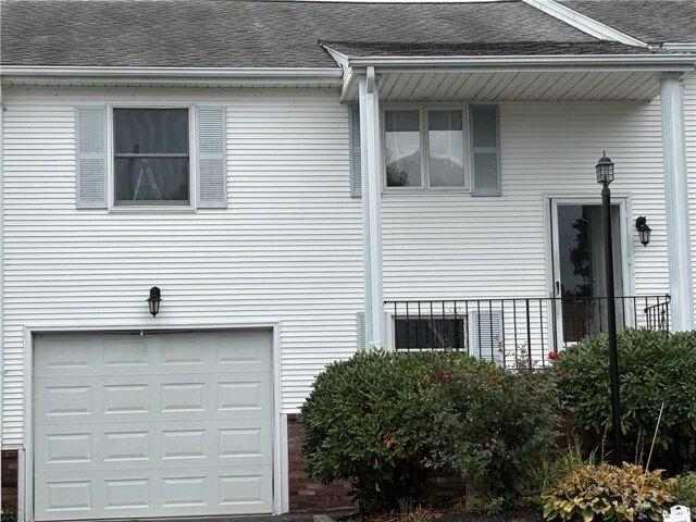 Condo for sale in Johnston, Providence County