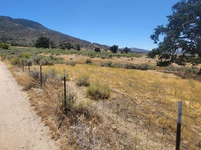 Land for sale in Tehachapi, California