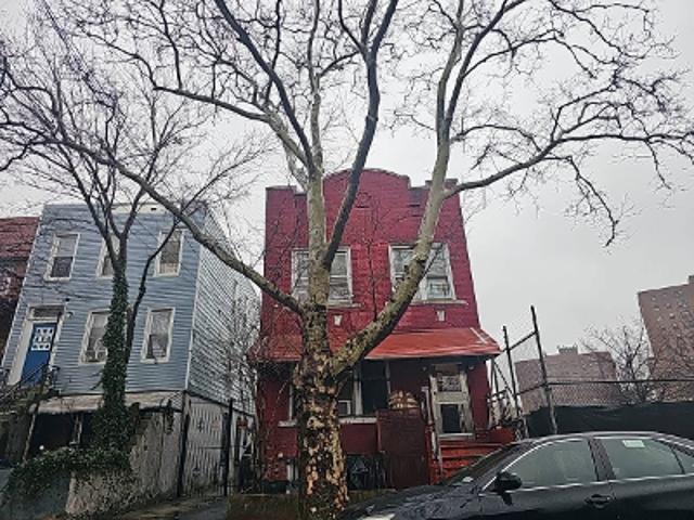 House for sale in Arverne, New York
