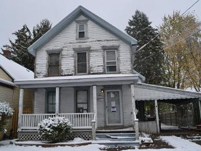 House for sale in Niagara, New York