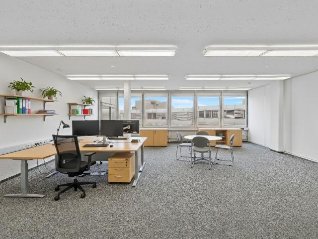 Büro mieten in Opfikon, Zürich