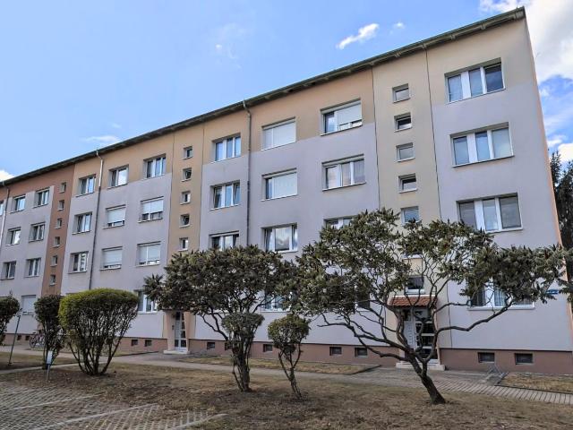 Wohnung kaufen in Zwenkau, Sachsen