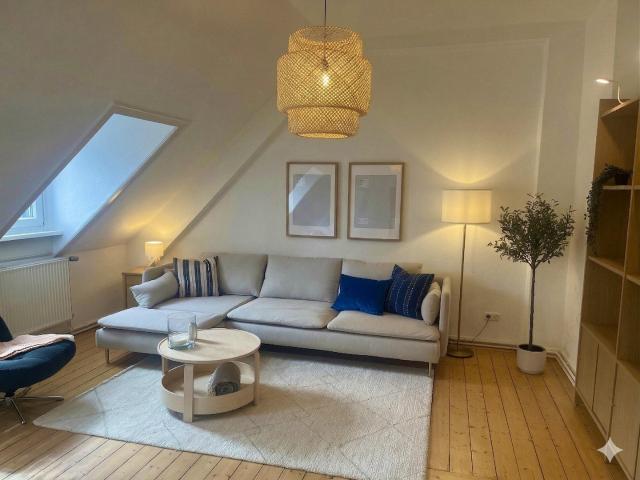 Dachgeschosswohnung mieten in Wiesbaden, Hessen
