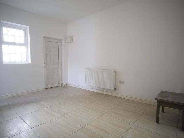 Apartment for rent in Avenham, Higher Bartle