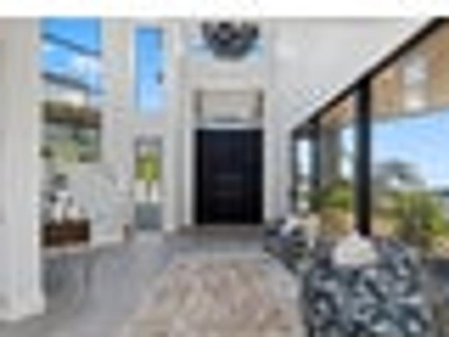 House for rent in Paremoremo