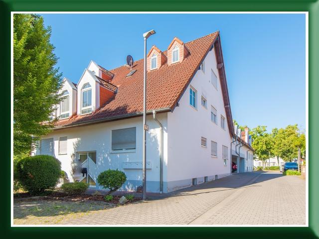 Dachgeschosswohnung kaufen in Griesheim, Hessen