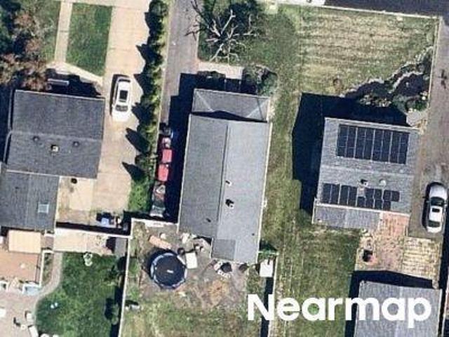 House for sale in Avenel, New Jersey