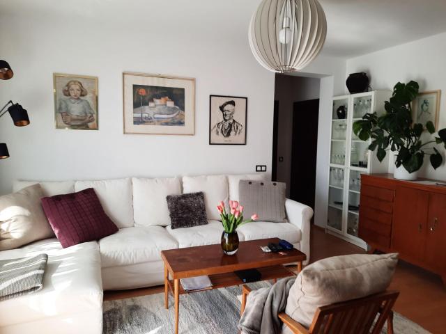 Apartment kaufen in Sauberg, Spielfeld