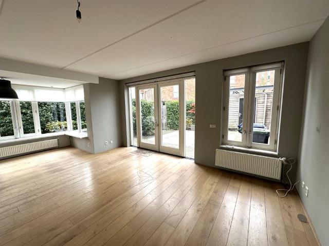 Appartement te huur in Alblasserdam, Zuid Holland