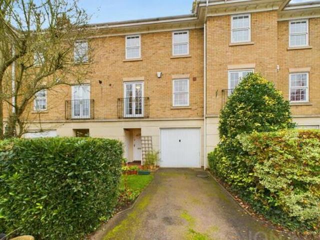 House for sale in Northampton, Northamptonshire