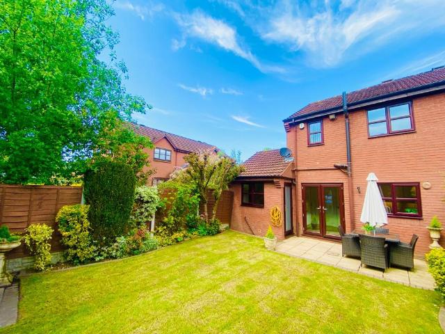 House for rent in Burntwood Green, Lichfield