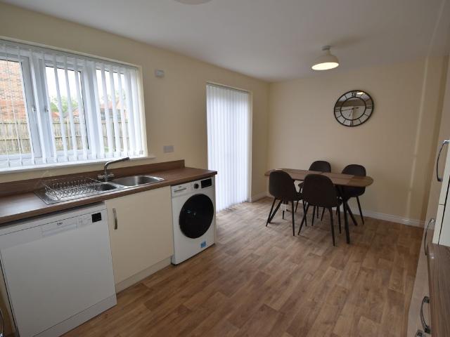 House for rent in Grove Hill, Normanby