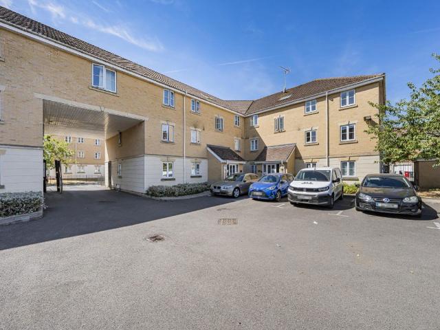Apartment for rent in Slough